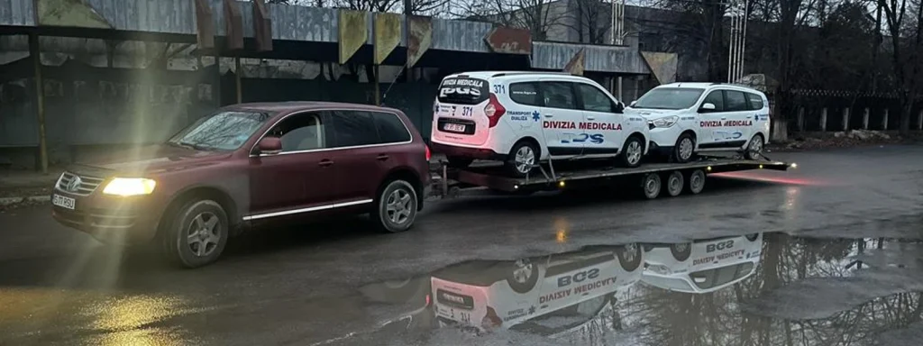 Platformă auto pentru 2 mașini .